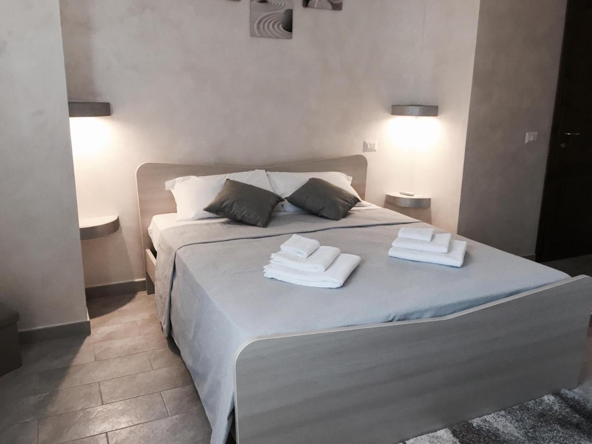 Bed and Breakfast Residenza Dama Ricadi Exterior foto